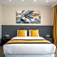 Leo Suites