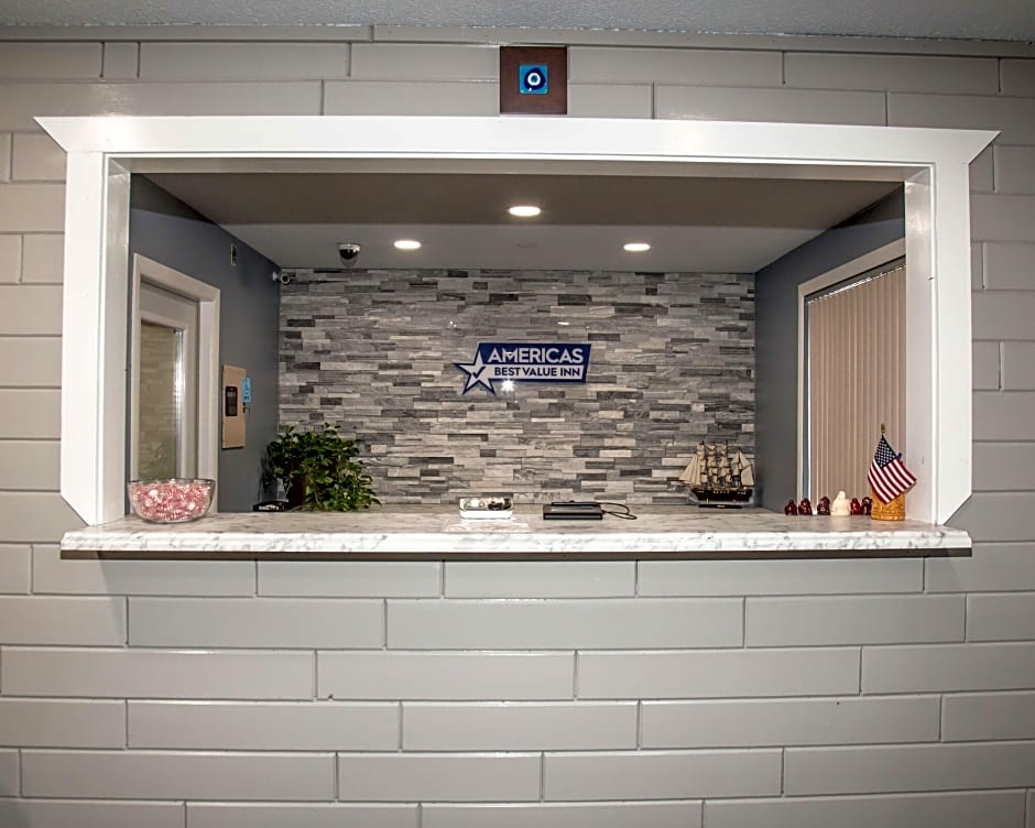 Americas Best Value Inn & Suites Detroit Lakes