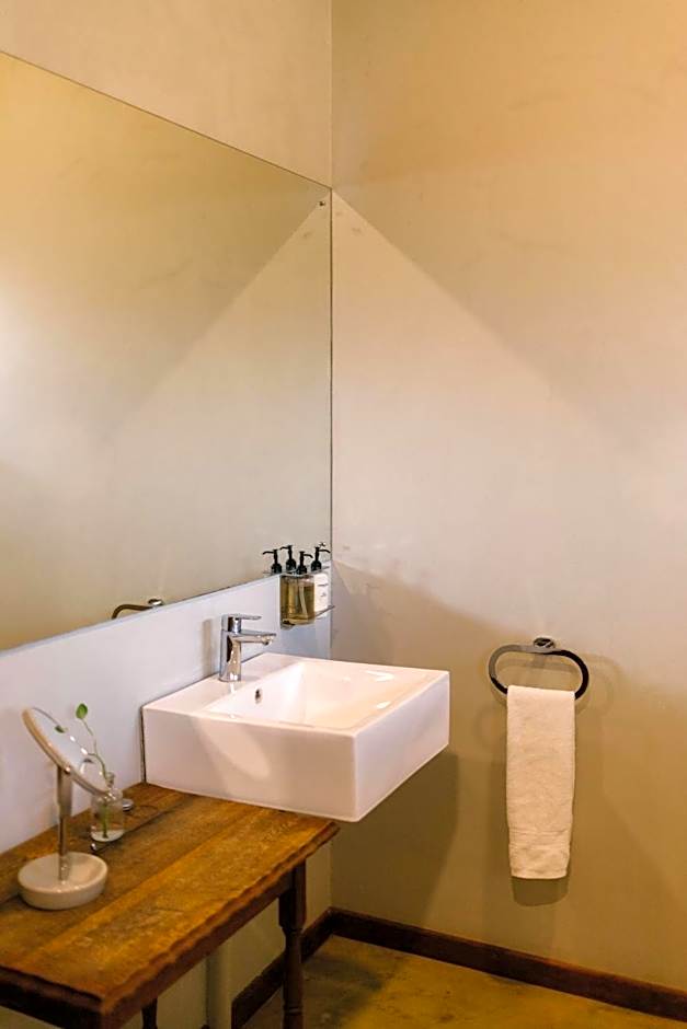 Hamiltons Lodge & Restaurant