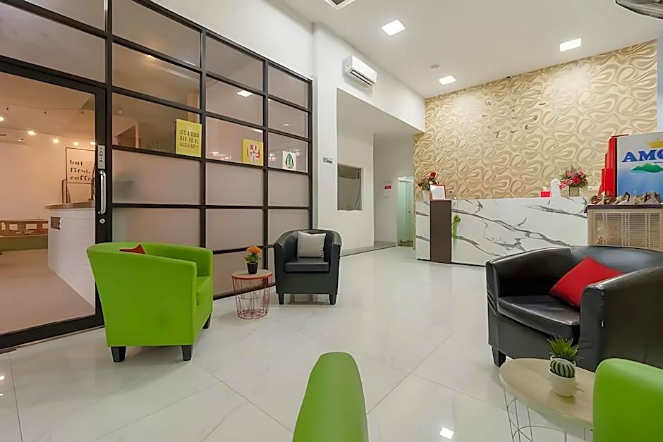 RedDoorz Plus @ Cemara Asri Medan