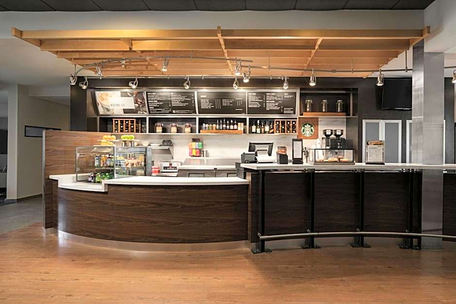 Courtyard by Marriott Louisville East