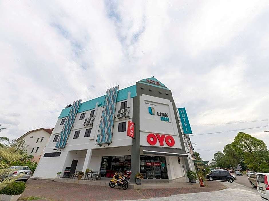 Super OYO 246 Link Inn