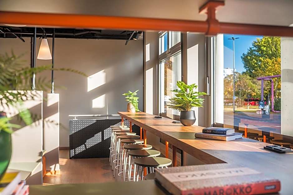 Me And All Hotel Berlin East Side