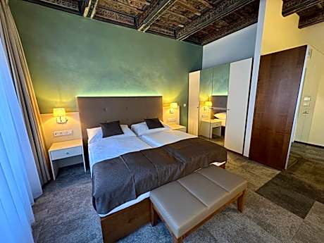 Superior Deluxe Double or Twin Room