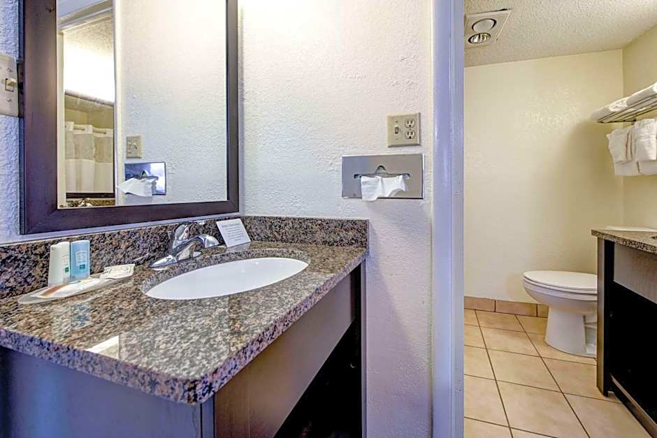 Quality Inn Creekside Gatlinburg