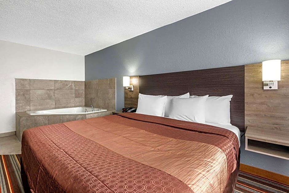 Quality Inn & Suites Sulphur Springs