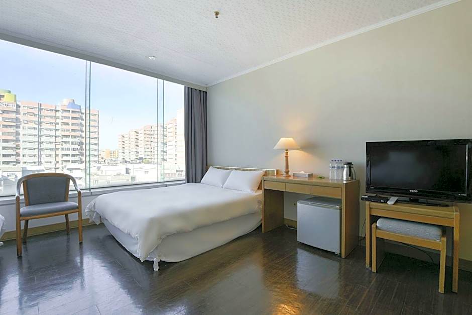 Back Home Hotel