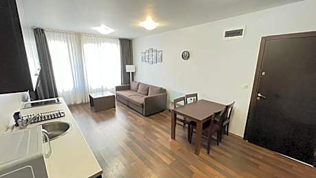 One-Bedroom Apartment - Non-Smoking