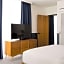 Cambria Hotel Boston Somerville