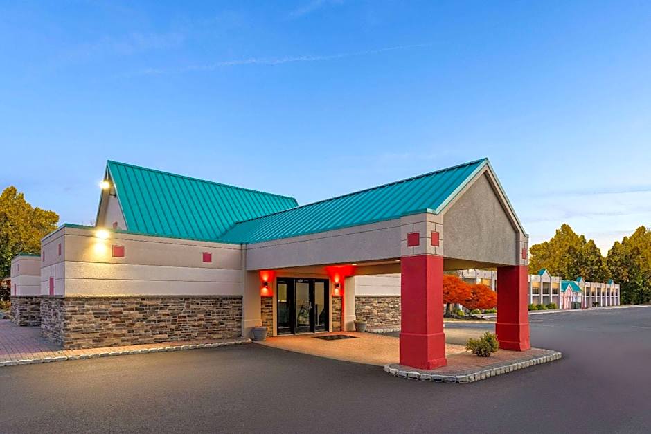 Ramada by Wyndham Parsippany