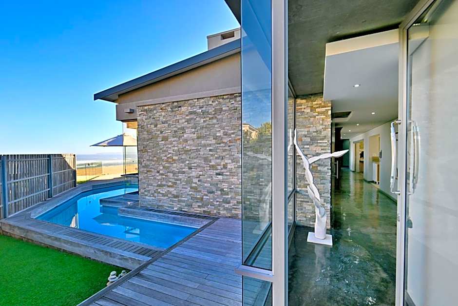 At Last Glentana Beach Manor