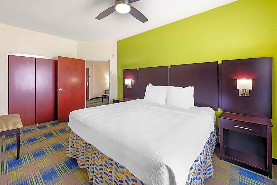 Best Western Plus Pratt