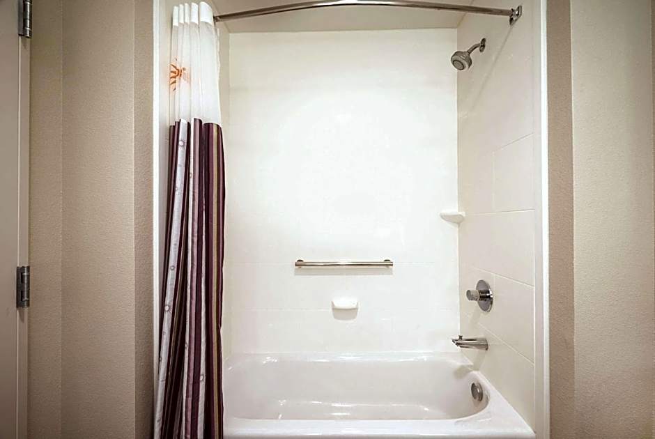 La Quinta Inn & Suites by Wyndham San Marcos