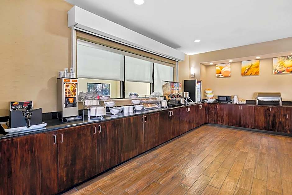 Comfort Suites Salem-Roanoke I-81