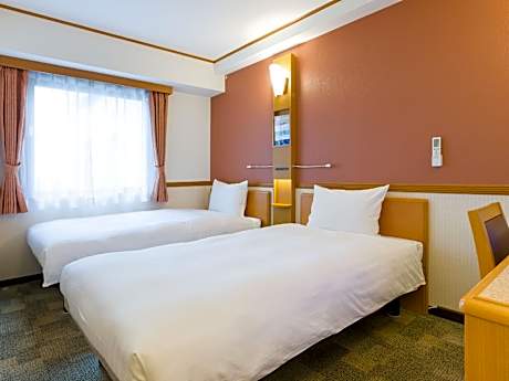 Twin Room - Non-Smoking