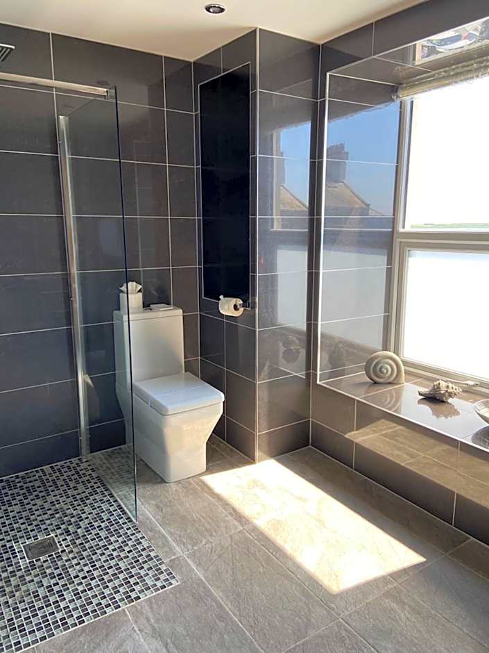 Halvard Apartments at Castletown