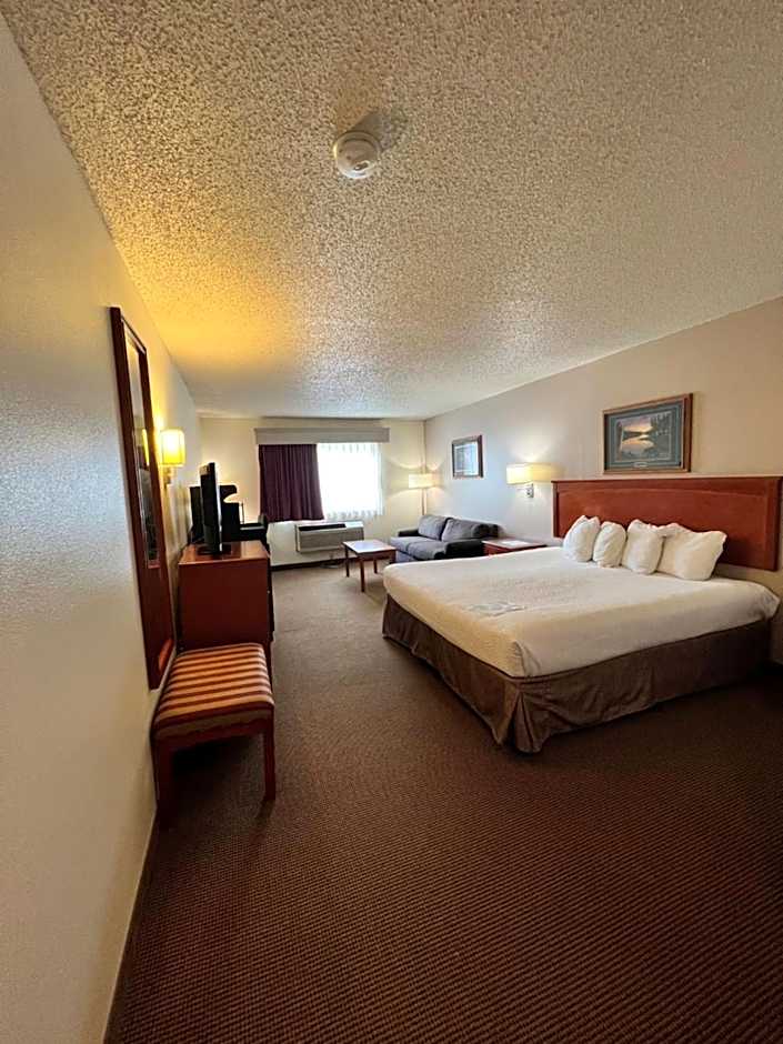 Serena Inn & Suites