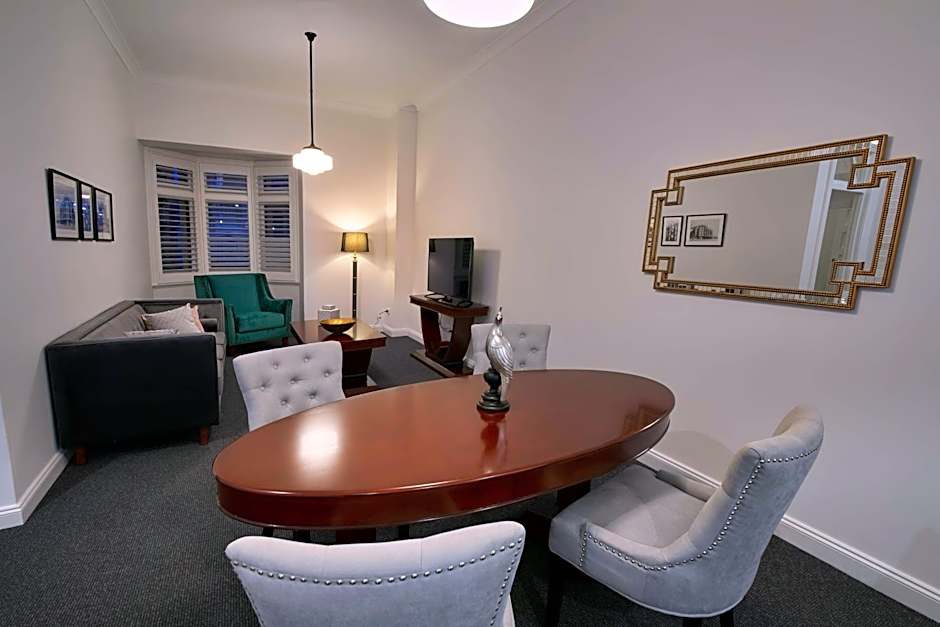 Adelaide Mansions Apartments