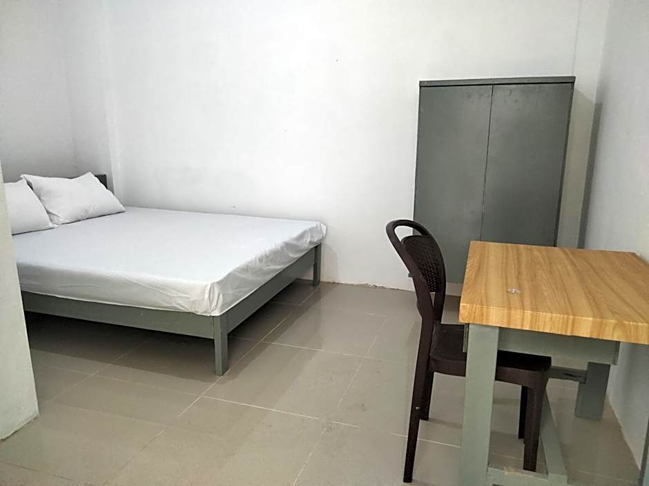 OYO Life 93054 Th Residence 135 Syariah