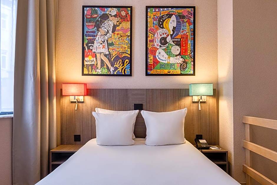 Alma Grand Place Hotel