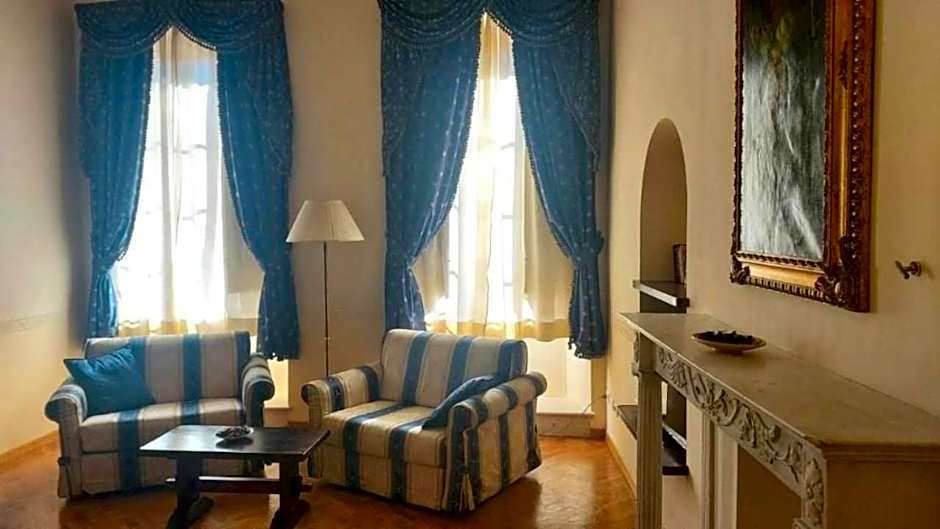 Tornabuoni La Petite Suite