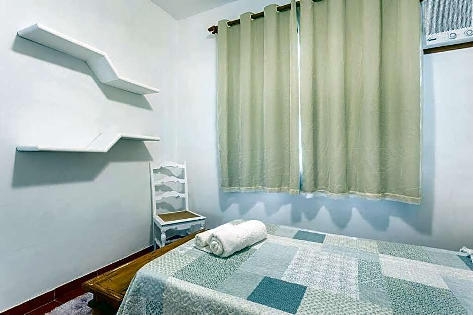 Casa com piscina em Piratininga