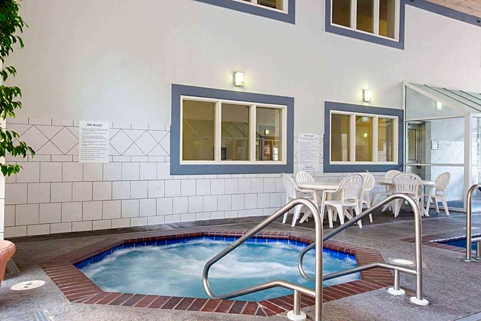 Baymont by Wyndham Des Moines Airport