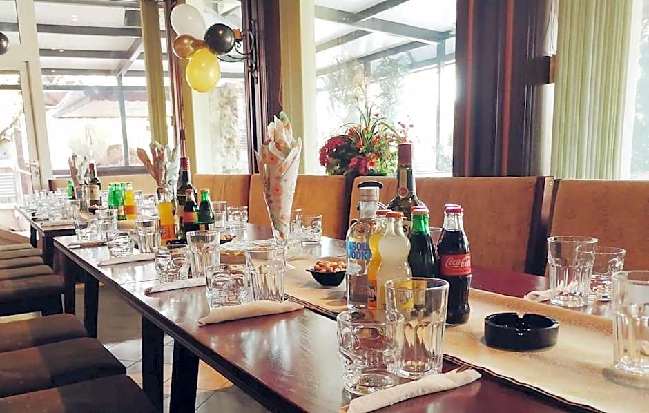 Discret Hotel & Restaurant