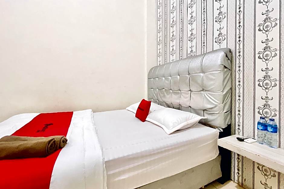 RedDoorz @ Sonya Homestay Tebing Tinggi