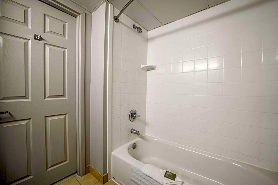 Country Inn & Suites by Radisson, Ontario at Ontario Mills, CA