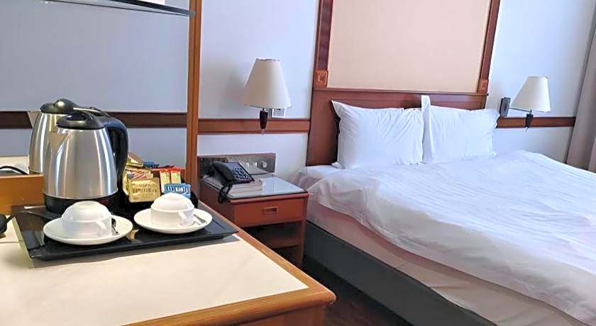 Grand City Hotel