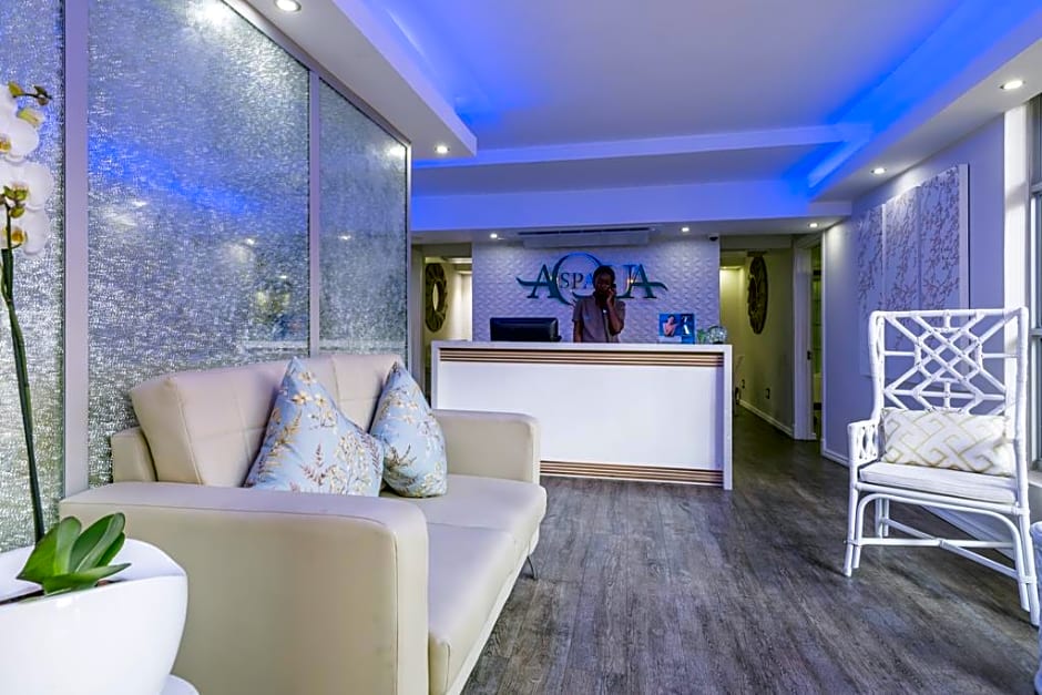 Waterfront Hotel by MISTY BLUE HOTELS