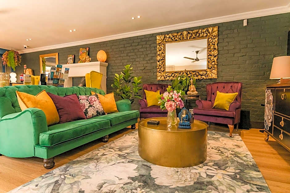 SW1 Lodge