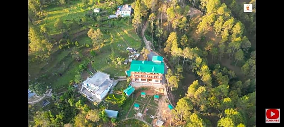 Lap Of Himalayas Resort