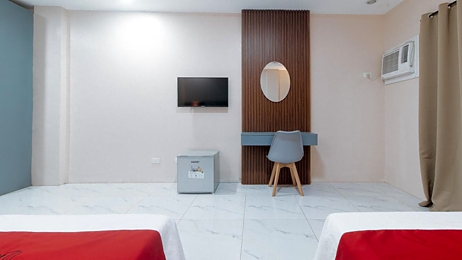 RedDoorz at Happy Stay Apartelle