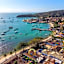 Feet on Orla Bardot! Seafront condominium, house with 4 suites BZ48