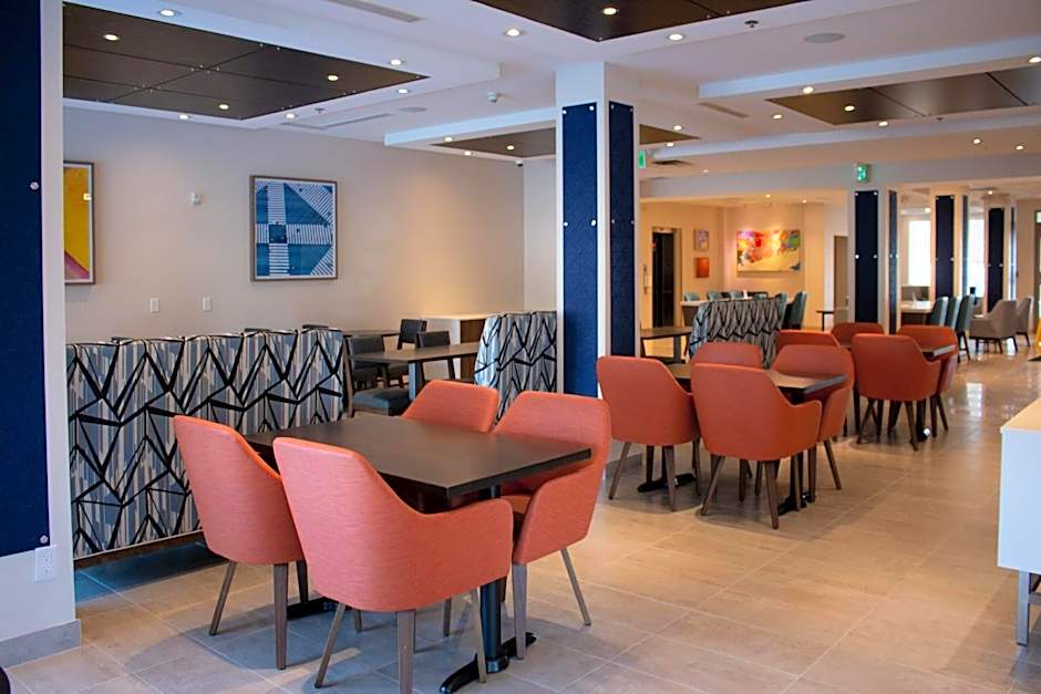Holiday Inn Express Hotel & Suites Kingston By IHG