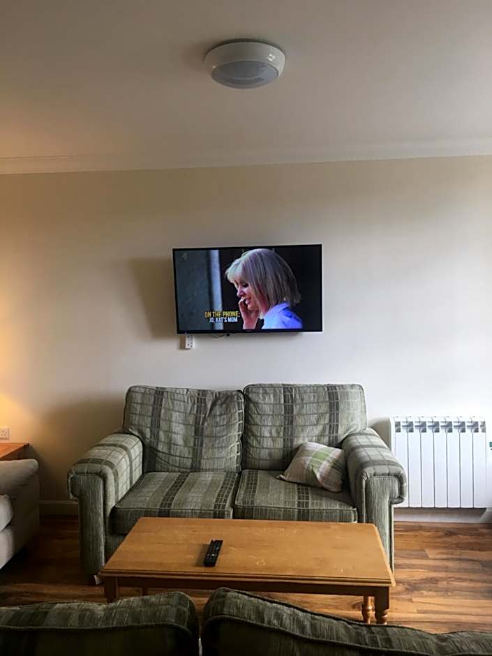 1 Lochness Rooms&Hostel