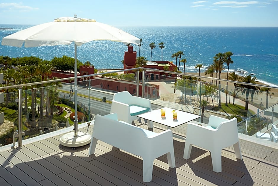 Hotel Las Arenas Affiliated by Meliá