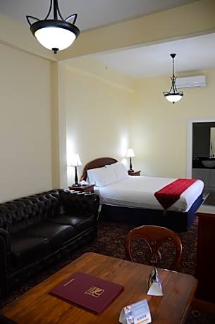 King Suite with Harbor View