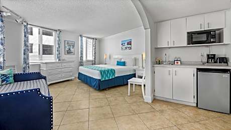 Studio Room with Kitchenette