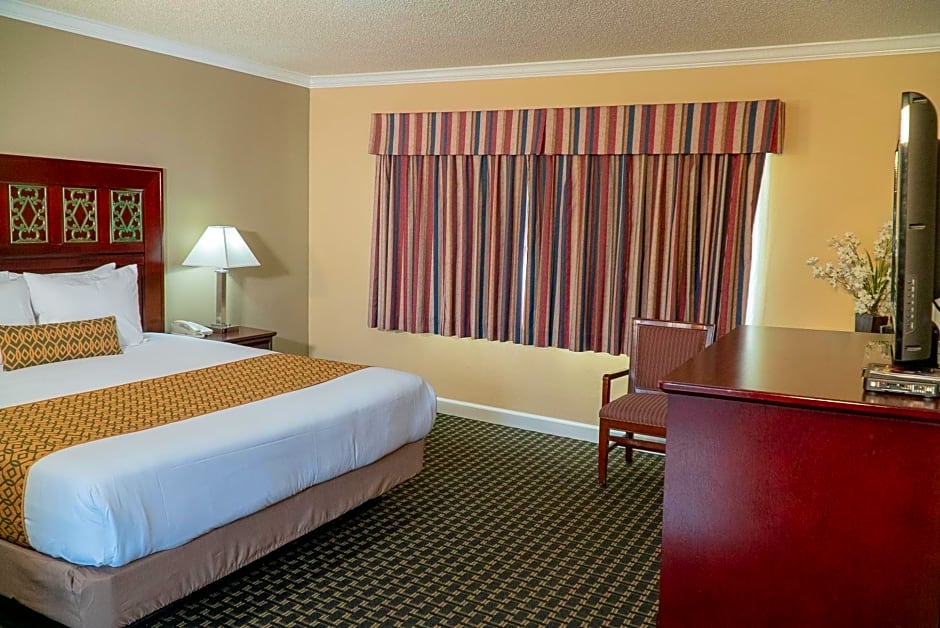 Sea Breeze Inn - San Simeon