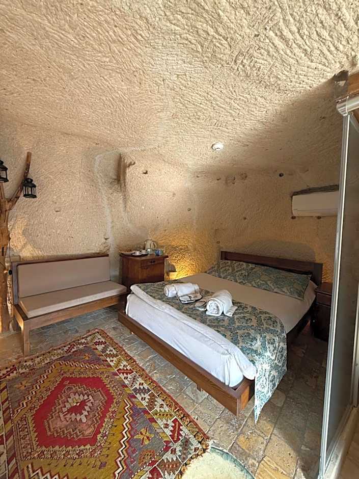 Arif Cave Hotel