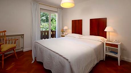 Superior Double or Twin Room with Forest View