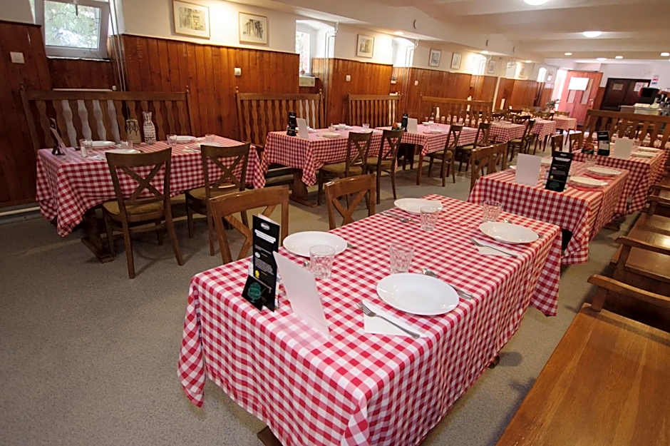 Fehér Hajó Panzió és Vendéglő