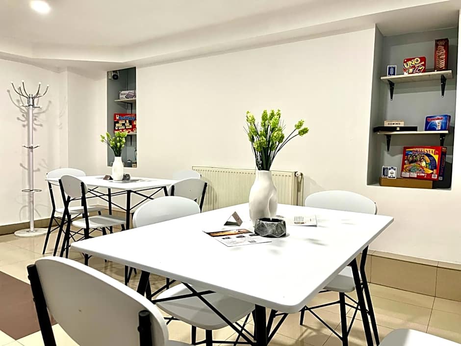 Cozy Hideout - Condo Hotel