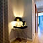 Grandom Suites