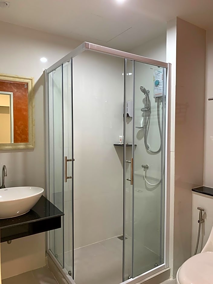 Icare Residence & Hotel