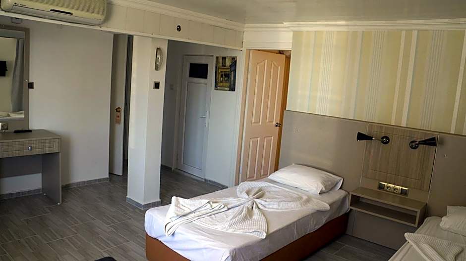 Hotel Marine