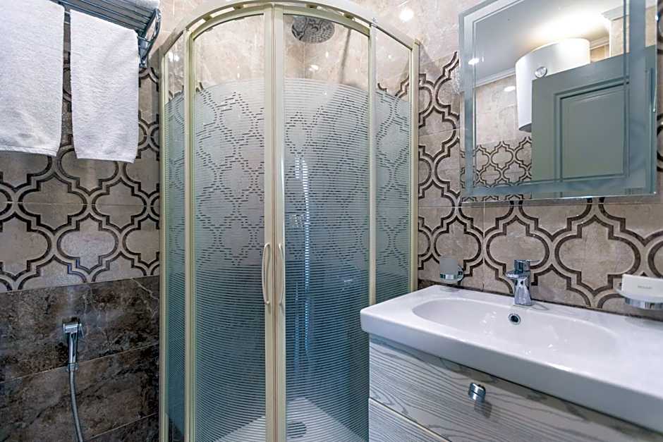 Mamlouk Pyramids Hotel